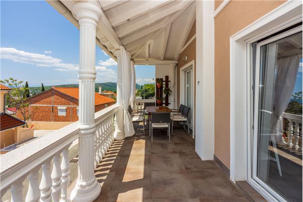 Apartment A3, for 8 persons