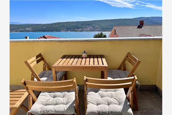 Apartment A5, for 5 persons