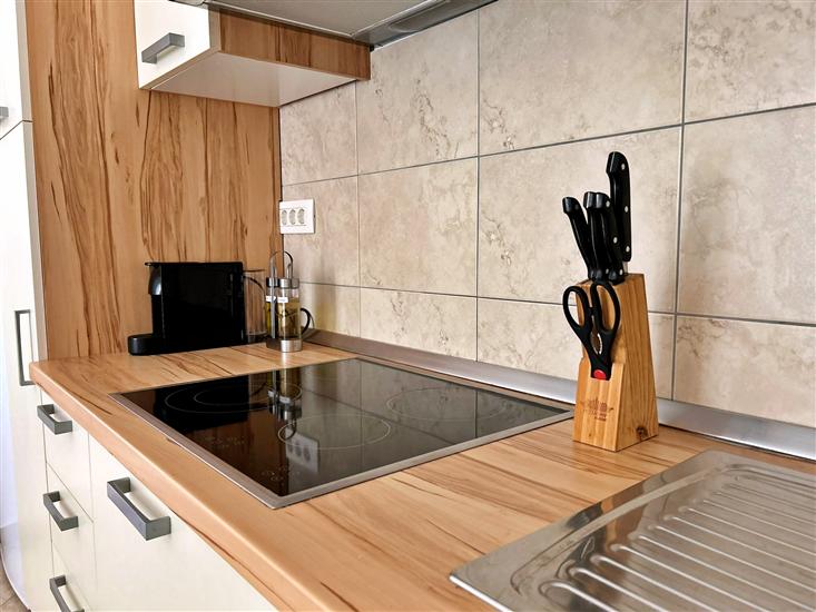 Apartment A5, for 5 persons