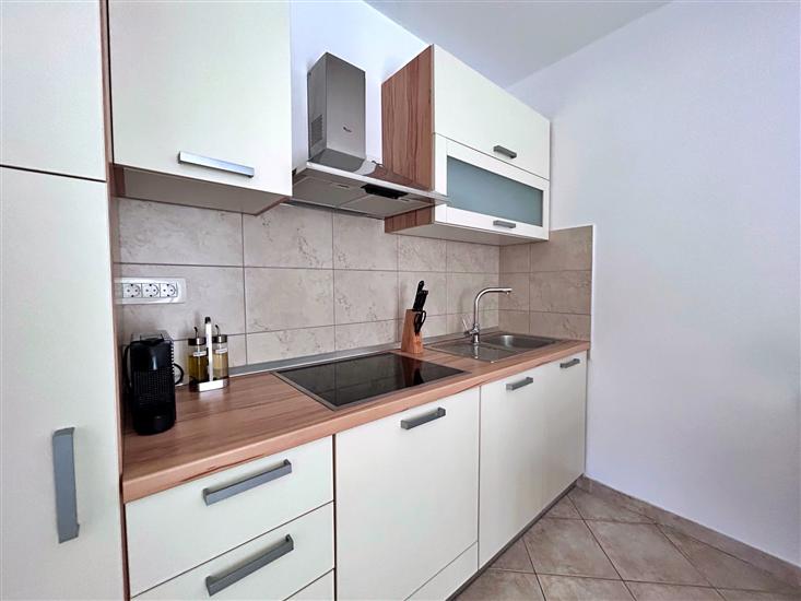 Apartment A5, for 5 persons