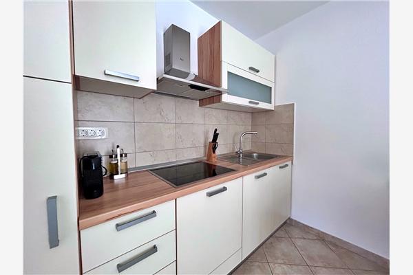 Apartment A5, for 5 persons