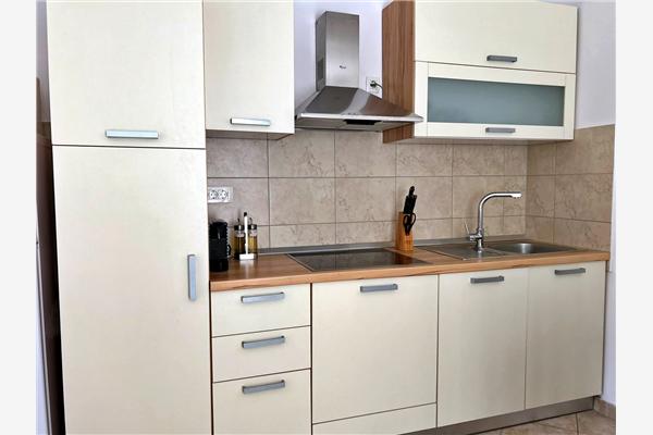 Apartment A5, for 5 persons