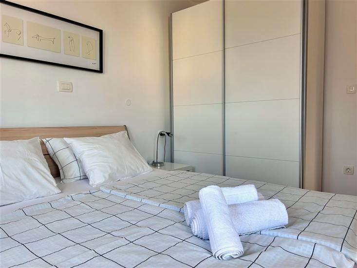 Apartment A5, for 5 persons