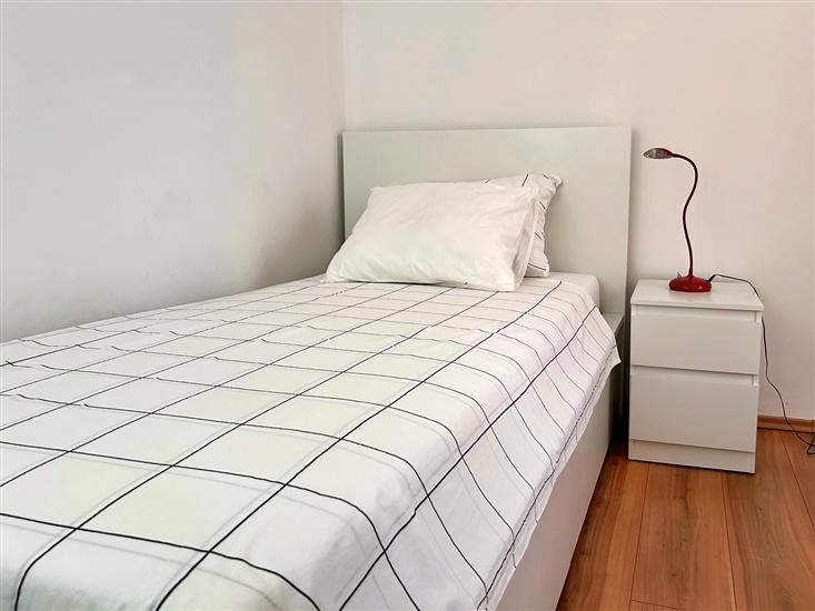 Apartment A5, for 5 persons