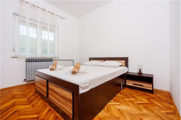 Apartment A1, for 5 persons