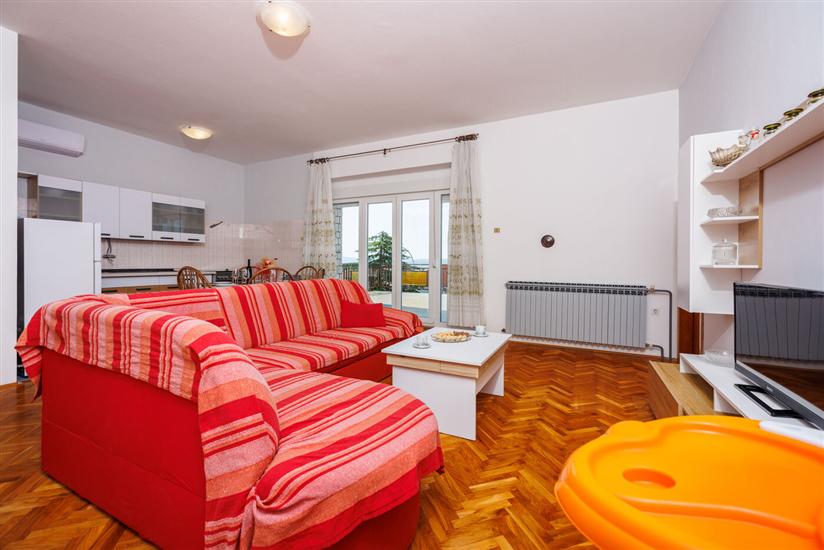 Apartment A1, for 5 persons