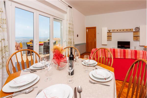 Apartment A1, for 5 persons