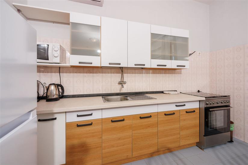 Apartment A1, for 5 persons