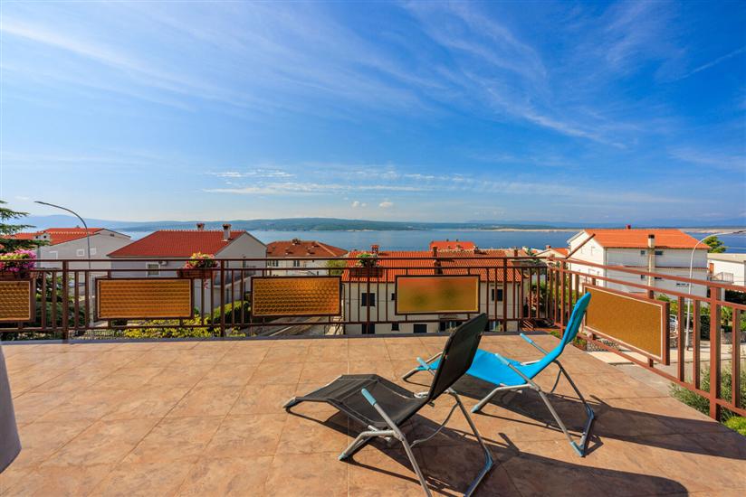 Apartment A1, for 5 persons