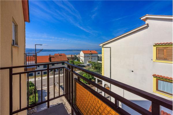 Apartment A1, for 5 persons