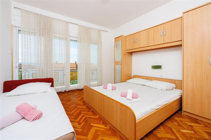 Apartment A2, for 8 persons
