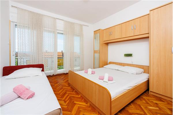 Apartment A2, for 8 persons