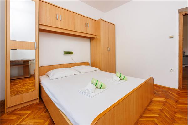 Apartment A2, for 8 persons