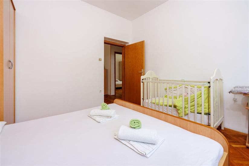 Apartment A2, for 8 persons