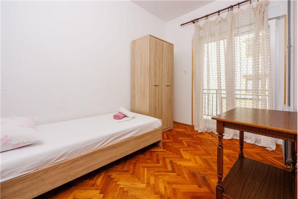 Apartment A2, for 8 persons