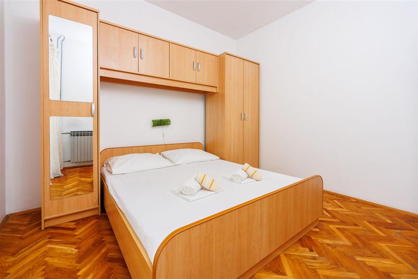 Apartment A2, for 8 persons
