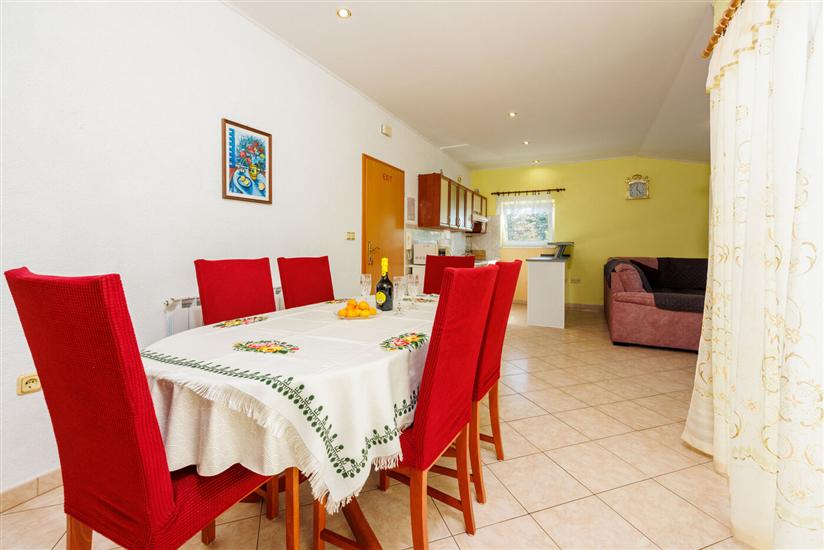 Apartment A1, for 7 persons