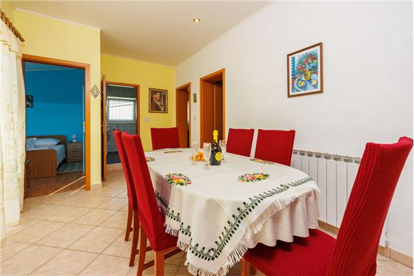 Apartment A1, for 7 persons