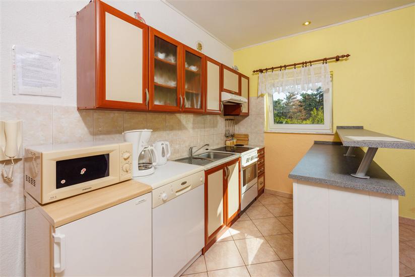 Apartment A1, for 7 persons