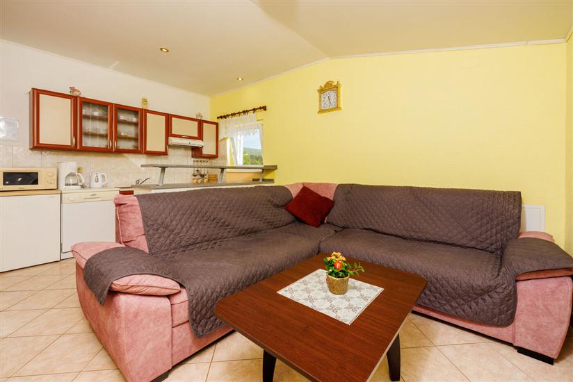 Apartment A1, for 7 persons