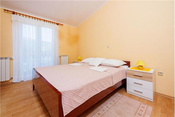 Apartment A1, for 7 persons
