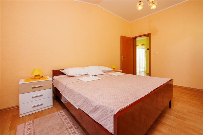 Apartment A1, for 7 persons