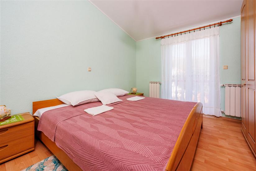 Apartment A1, for 7 persons