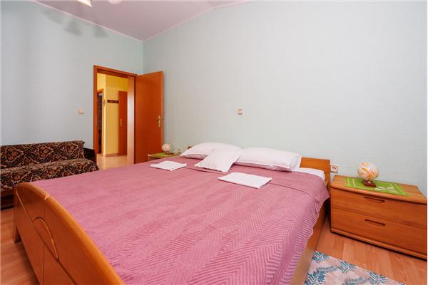 Apartment A1, for 7 persons