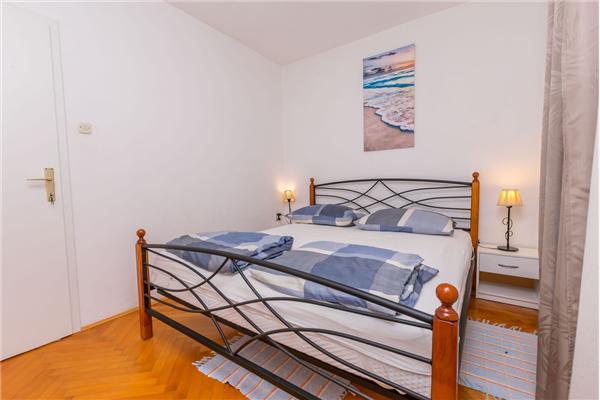 Apartment A2, for 6 persons