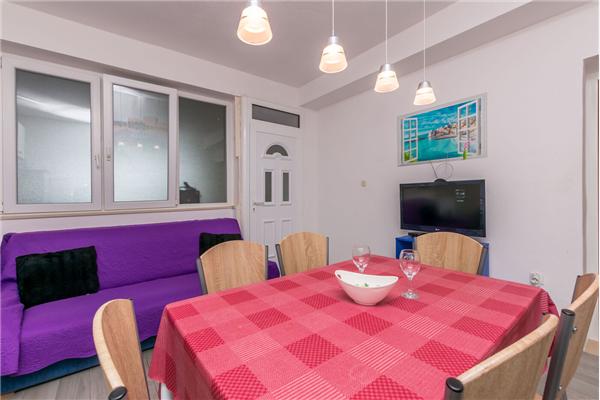 Apartment A2, for 6 persons