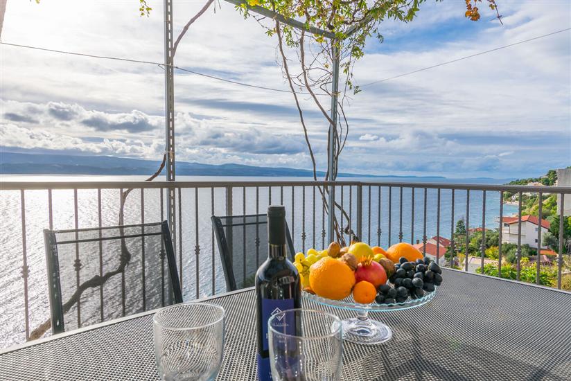 Apartment A1, for 6 persons