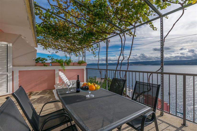 Apartment A1, for 6 persons