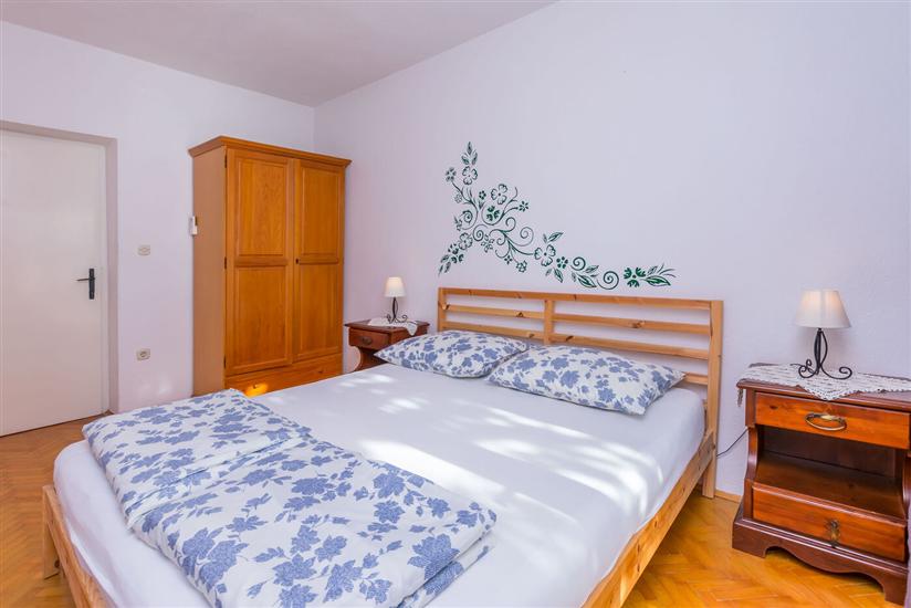 Apartment A1, for 6 persons