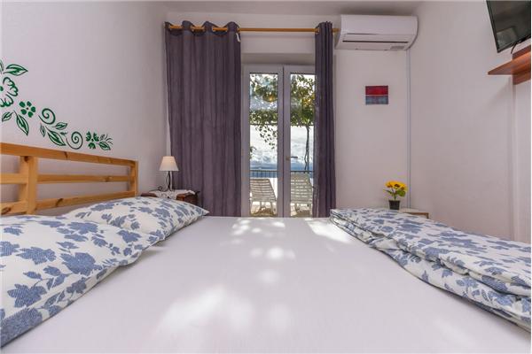 Apartment A1, for 6 persons