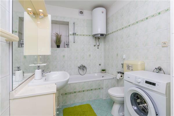 Apartment A1, for 6 persons