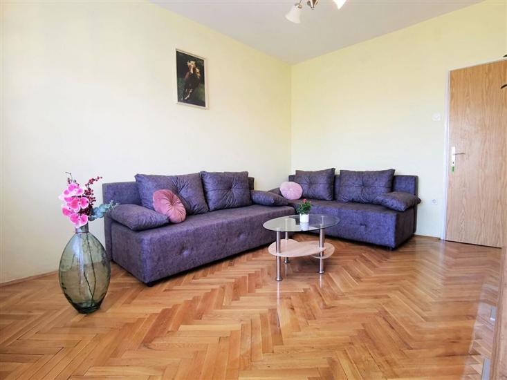 Apartment A2, for 8 persons