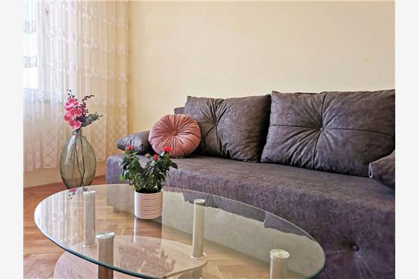 Apartment A2, for 8 persons