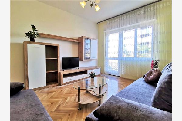 Apartment A2, for 8 persons