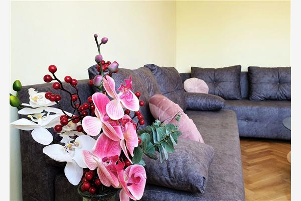 Apartment A2, for 8 persons