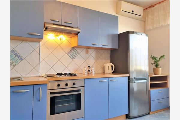 Apartment A2, for 8 persons