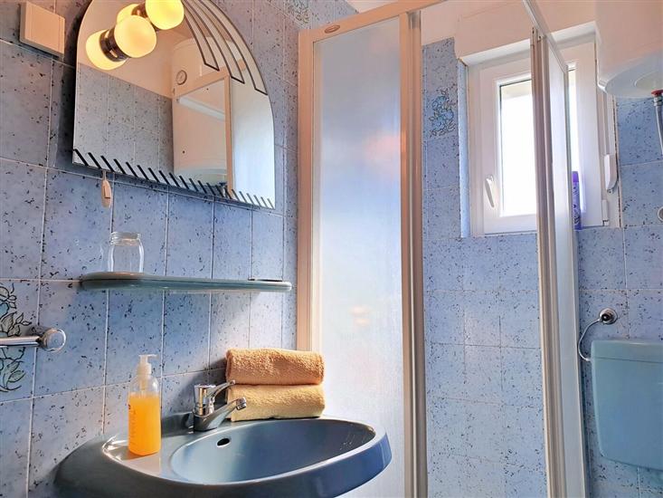 Apartment A2, for 8 persons