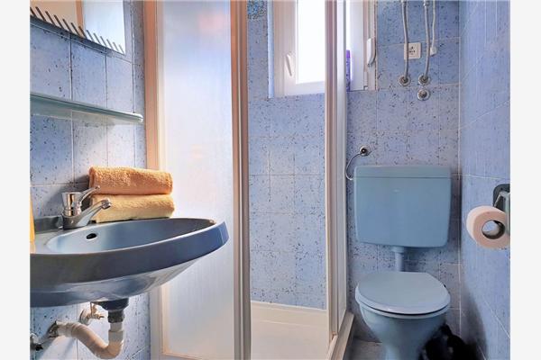 Apartment A2, for 8 persons