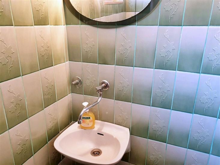 Apartment A2, for 8 persons