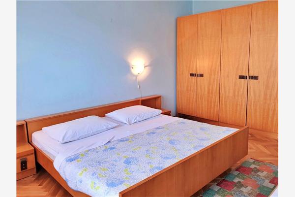 Apartment A2, for 8 persons