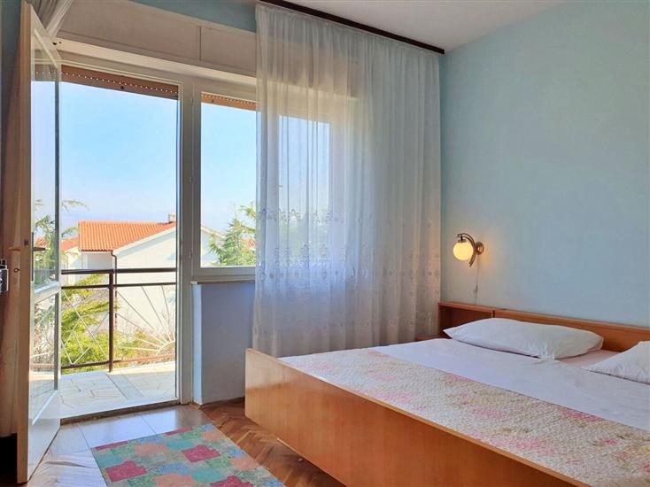 Apartment A2, for 8 persons