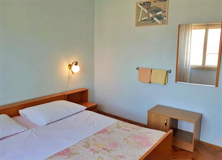 Apartment A2, for 8 persons