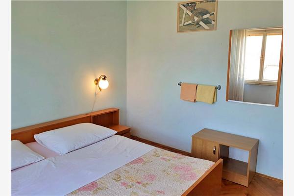 Apartment A2, for 8 persons