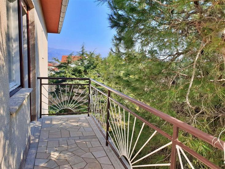 Apartment A2, for 8 persons