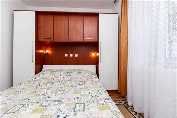 Apartment A1, for 5 persons