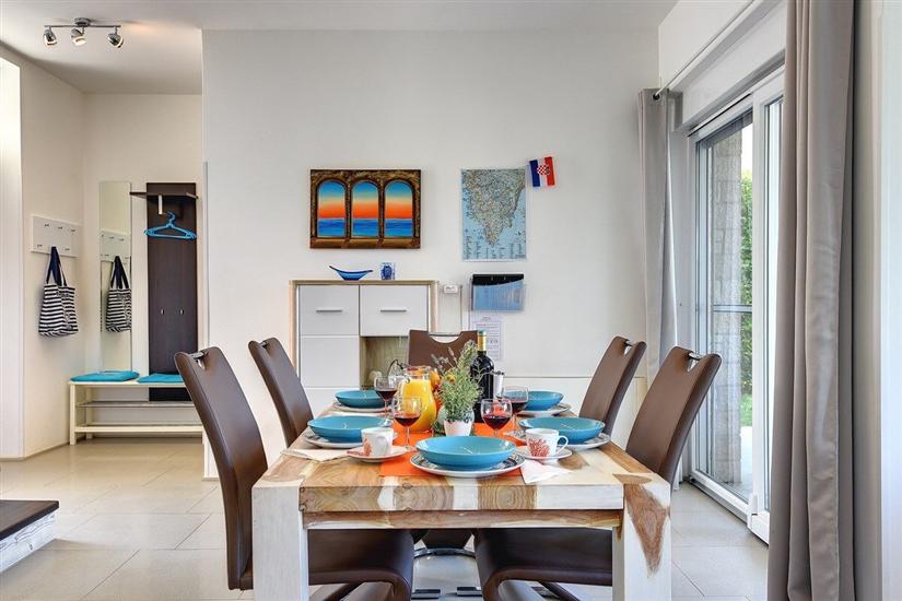 House K1, for 8 persons